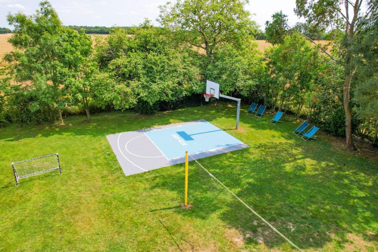 Crazy Villa Champs Corons 61 - Interior Heated Pool - 2H From Paris - 30P Les Menus Buitenkant foto